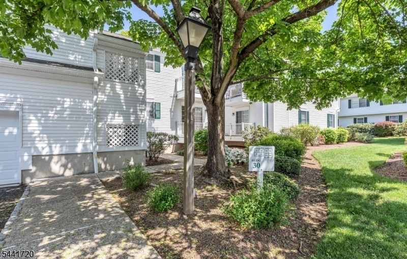82 Smithfield Court Bernards NJ 07920