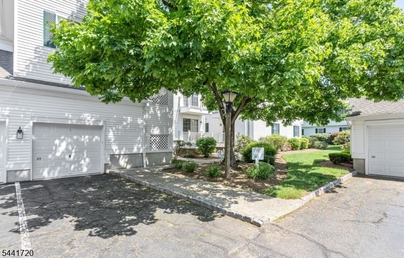 82 Smithfield Court Bernards NJ 07920