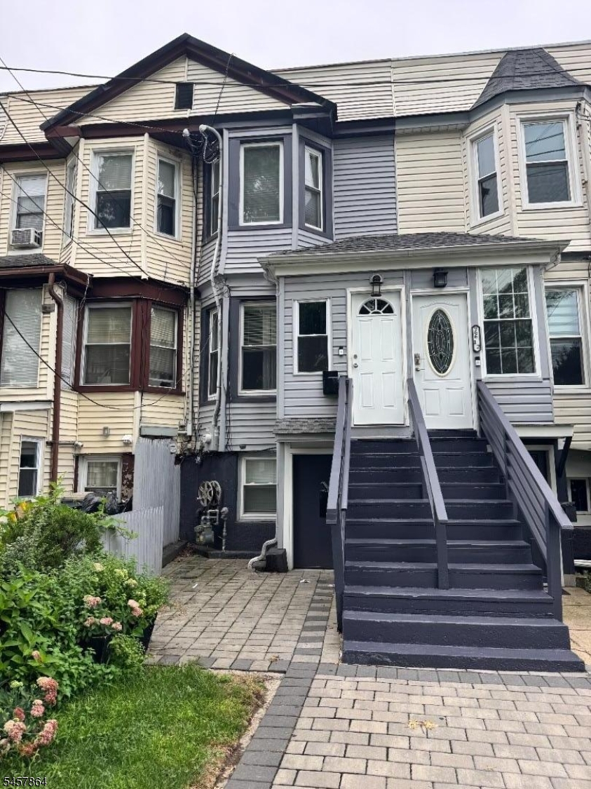 968 Dehart Place Elizabeth NJ 07202