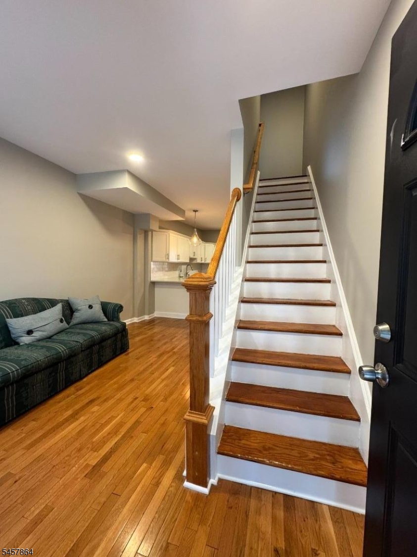 968 Dehart Place Elizabeth NJ 07202