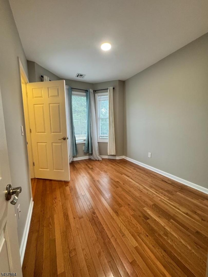 968 Dehart Place Elizabeth NJ 07202