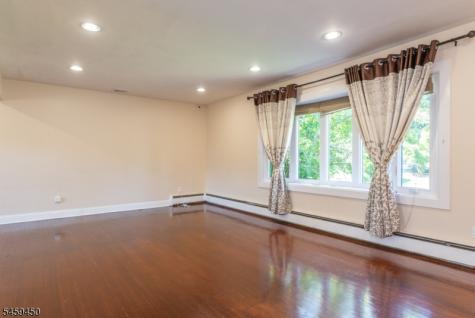 65 Daniels Drive Clifton NJ 07013