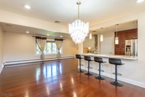 65 Daniels Drive Clifton NJ 07013