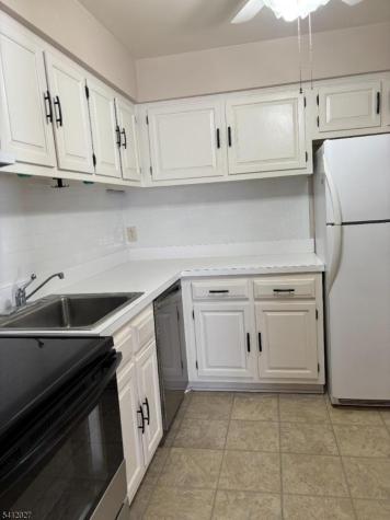 15 Cottage Street Midland Park NJ 07432