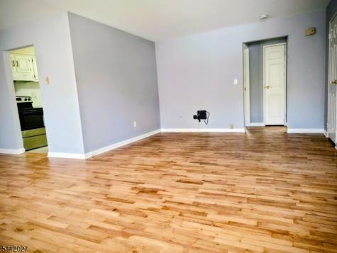 15 Cottage Street Midland Park NJ 07432