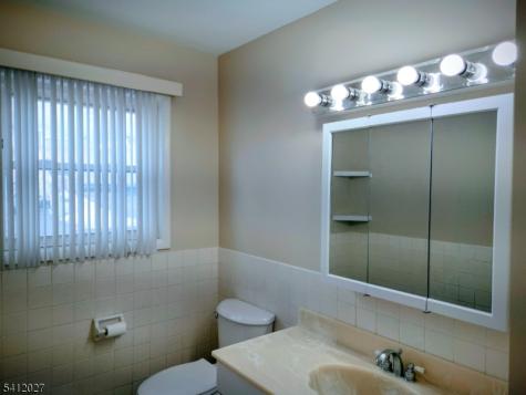 15 Cottage Street Midland Park NJ 07432