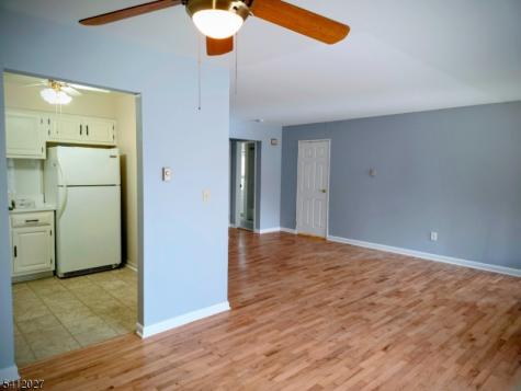 15 Cottage Street Midland Park NJ 07432