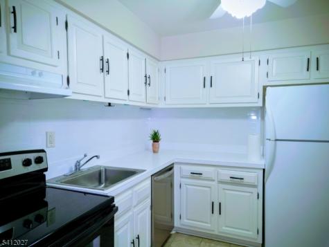 15 Cottage Street Midland Park NJ 07432