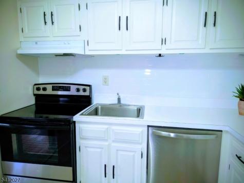 15 Cottage Street Midland Park NJ 07432