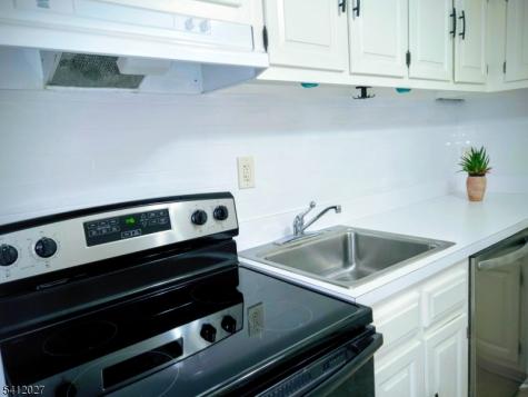 15 Cottage Street Midland Park NJ 07432