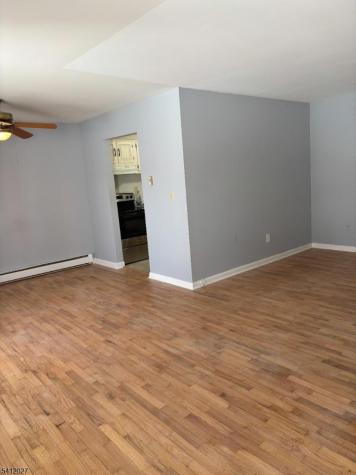 15 Cottage Street Midland Park NJ 07432