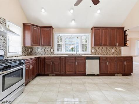 95 Sycamore Avenue Livingston NJ 07039