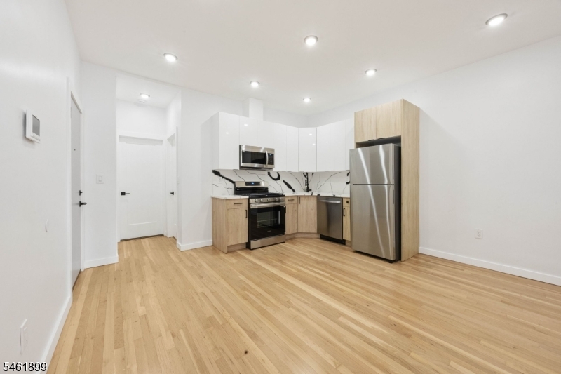 294 Hoboken Avenue Jersey City NJ 07306