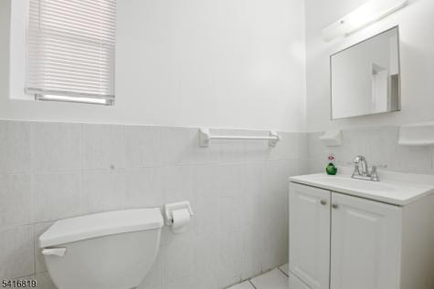 44 3RD Street Newark NJ 07107