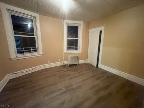 43 Mapes Avenue Newark NJ 07112