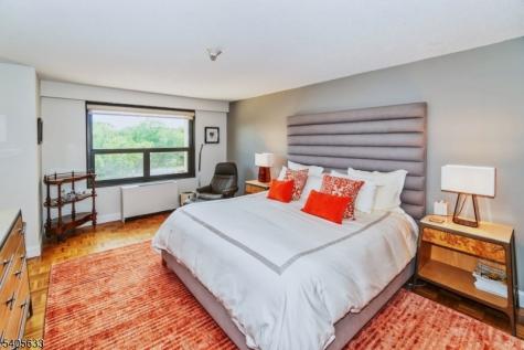 2 Claridge Drive 4fw Verona NJ 07044