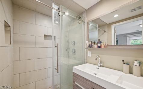 18 Duncan Street Millburn NJ 07041