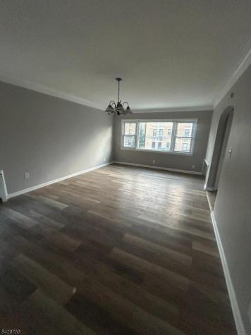 13 Lehigh Avenue Newark NJ 07112