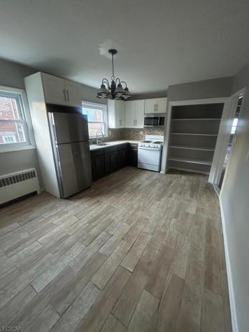 13 Lehigh Avenue Newark NJ 07112