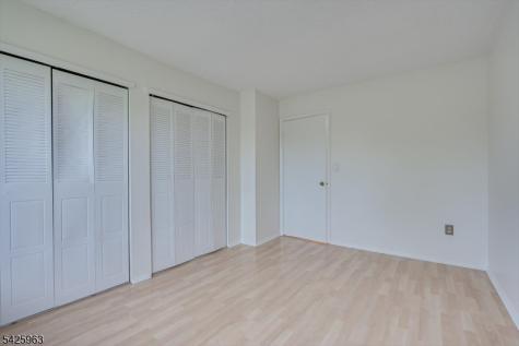 64 Taylor Drive Franklin NJ 08823