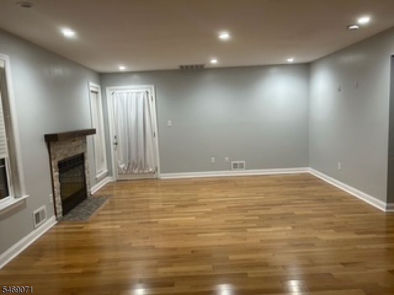 612 Deepdale Court Union NJ 07083