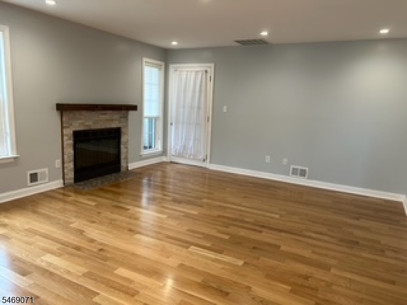 612 Deepdale Court Union NJ 07083