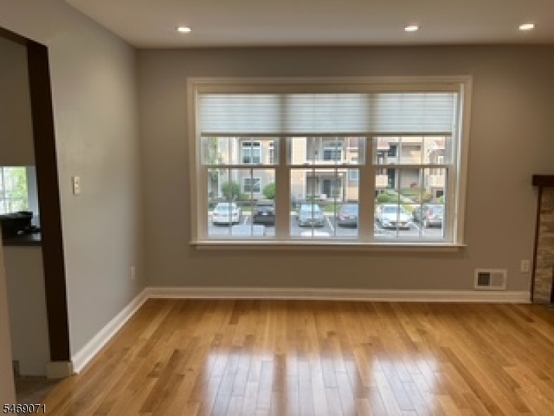 612 Deepdale Court Union NJ 07083