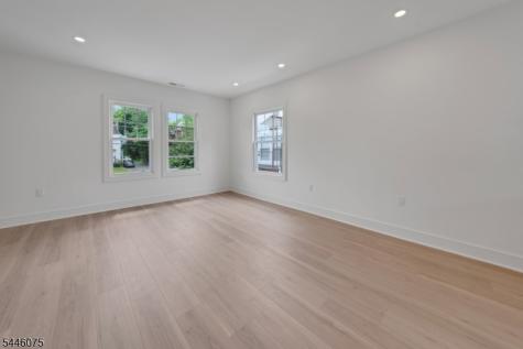 20 Lexington Avenue Montclair NJ 07042