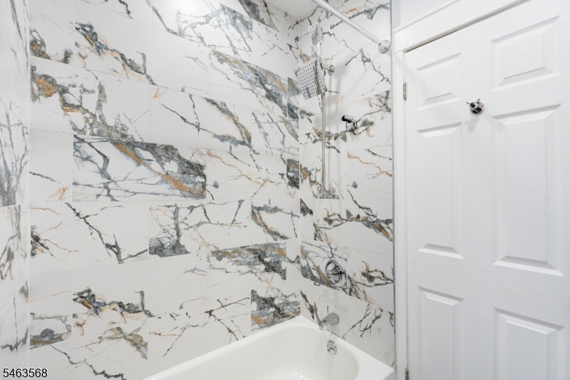21 Huntington Terrace Newark NJ 07112