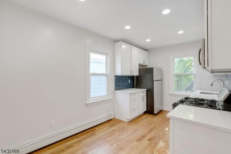 161 Ashland Ave Unit 2 Bloomfield NJ 07003