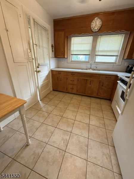 2004 Grand Street Scotch Plains NJ 07076