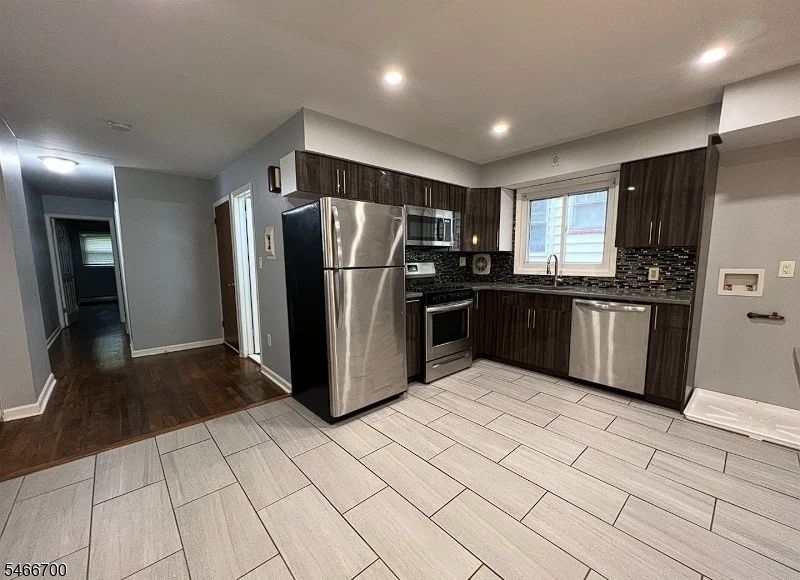 47 Smith Street Newark NJ 07106