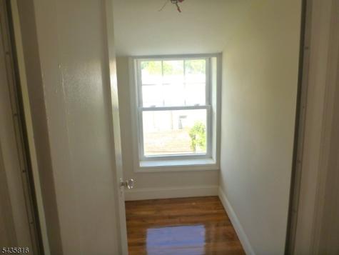 9 Vernon Avenue Newark NJ 07108