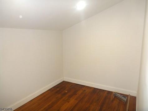 9 Vernon Avenue Newark NJ 07108