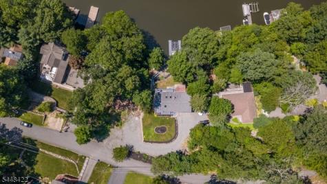 38 Oneida Avenue Hopatcong NJ 07843