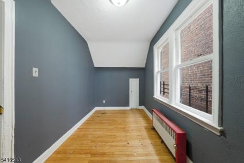 502 Stuyvesant Unit 3 Irvington NJ 07111