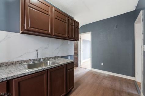 502 Stuyvesant Unit 3 Irvington NJ 07111