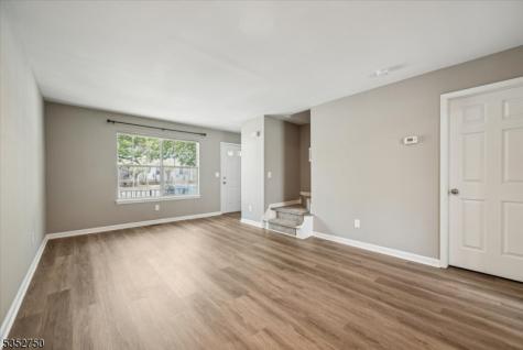 907 Wetherburn Court Raritan NJ 08822