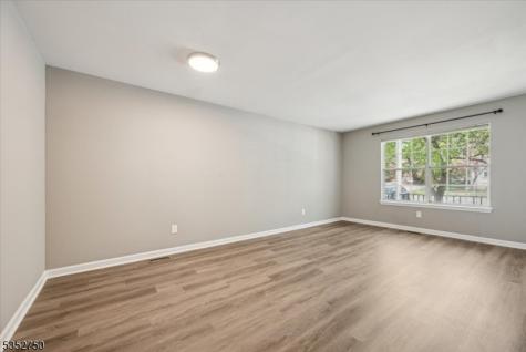 907 Wetherburn Court Raritan NJ 08822