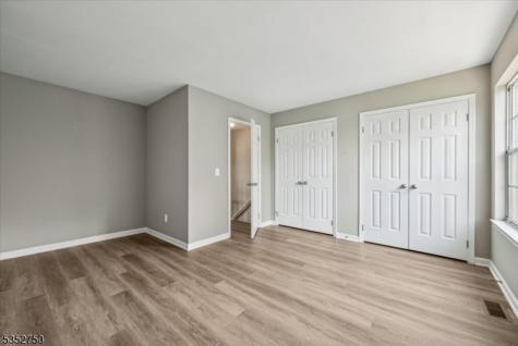 907 Wetherburn Court Raritan NJ 08822