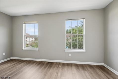 907 Wetherburn Court Raritan NJ 08822