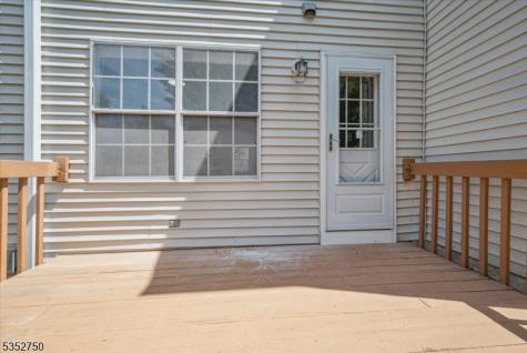 907 Wetherburn Court Raritan NJ 08822