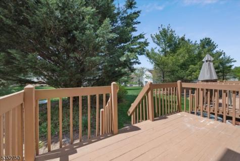 907 Wetherburn Court Raritan NJ 08822