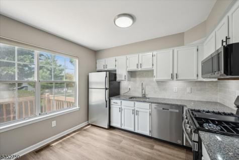 907 Wetherburn Court Raritan NJ 08822