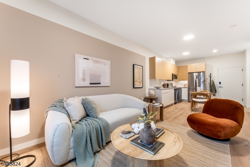 431 Drive Mlk Jr Boulevard East Orange NJ 07018