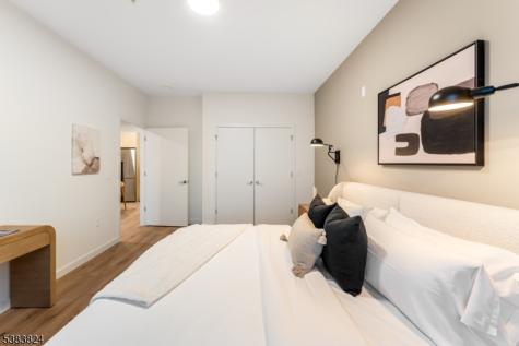 431 Drive Mlk Jr Boulevard East Orange NJ 07018