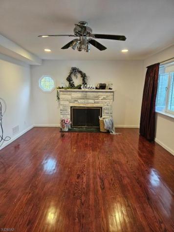 119 Dartmouth Trail Hopatcong NJ 07843