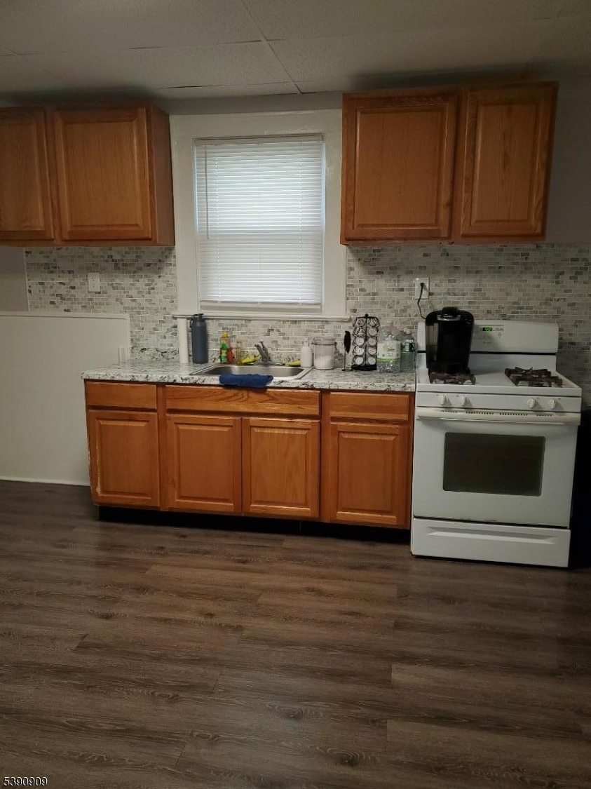 404 N 6th Street Newark NJ 07107