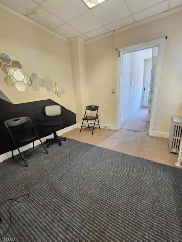 38 Thompson Street Raritan NJ 08869