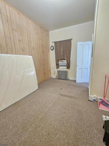 38 Thompson Street Raritan NJ 08869